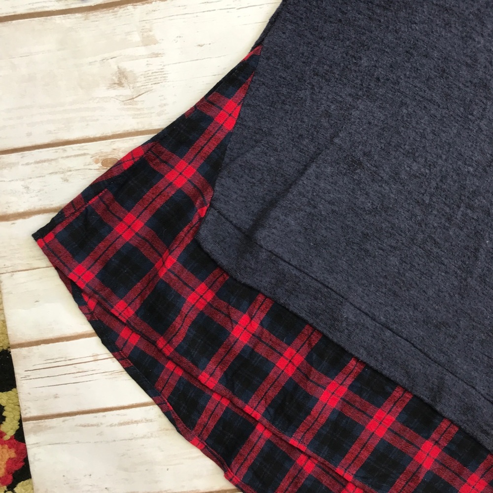 SOLD Potter’s Pot Navy Red Plaid Pullover Sweater - Picture 3 of 5